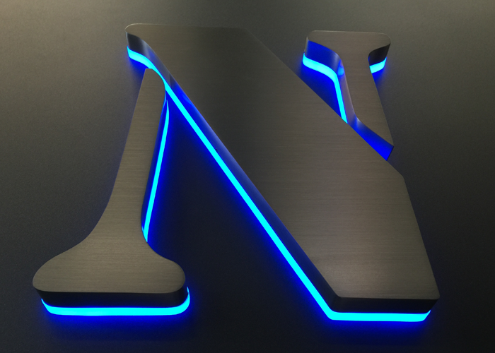 背发光字特点及制作工艺介绍