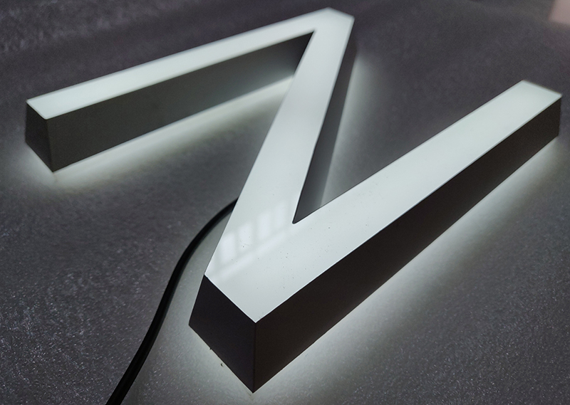 LED前后发光字是什么意思？是怎么构成的？