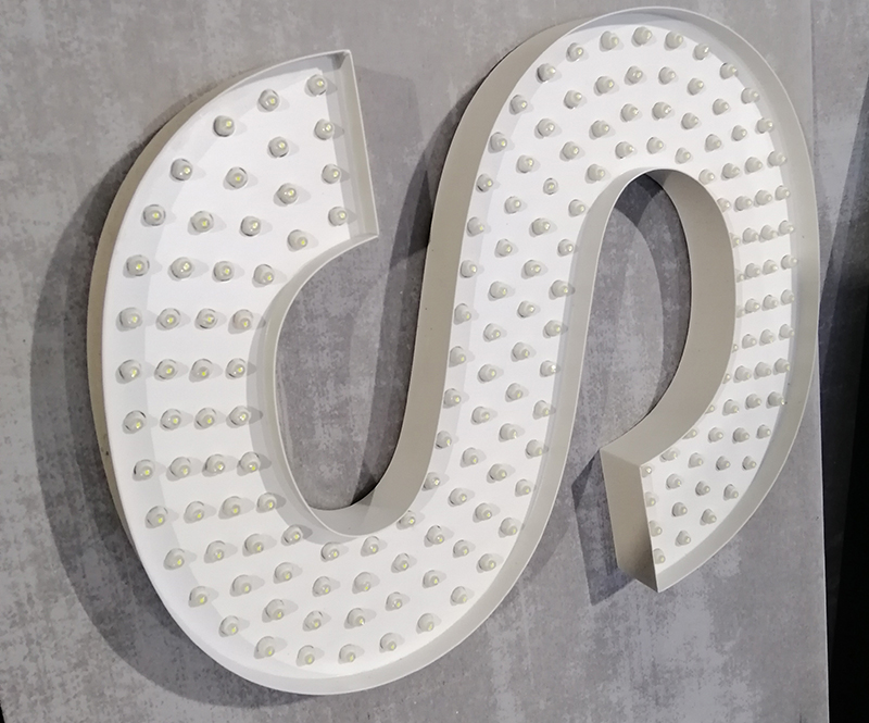 LED外露发光字与普通发光字有什么区别？