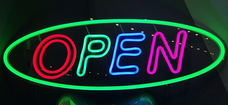 平面发光字相对于立体发光字来说有哪些不同的制作要点 平面发光字相对于立体发光字来说有哪些不同的制作要点