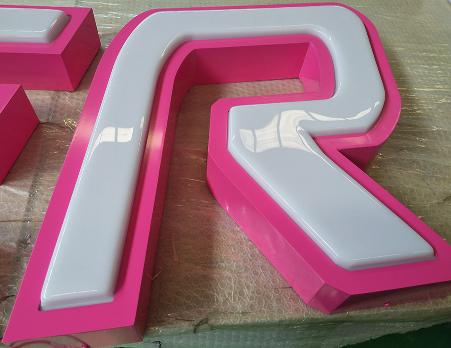 LED吸塑发光字注塑成型缺陷与相应解决方案