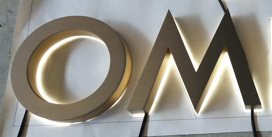 门头发光字的重要性和设计制作要求