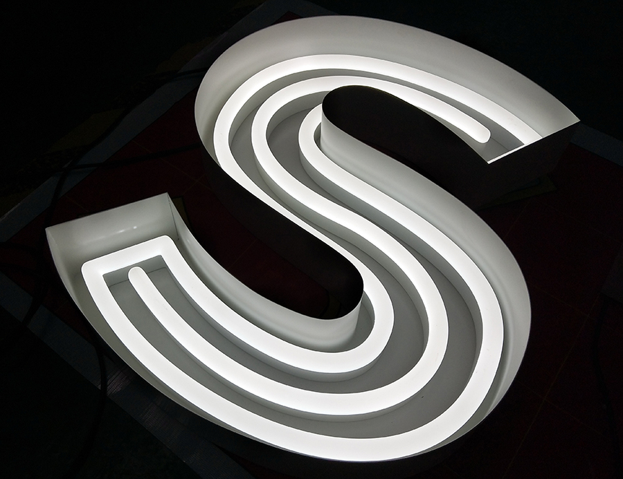 超级发光字和超级字的概念和优点是什么