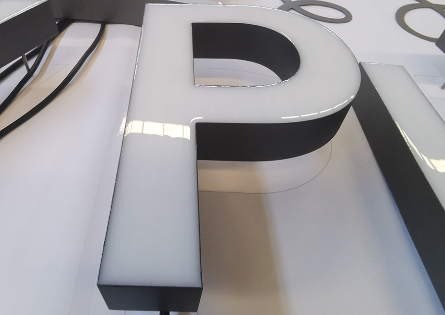 树脂发光字受欢迎的3个原因 树脂发光字受欢迎的3个原因