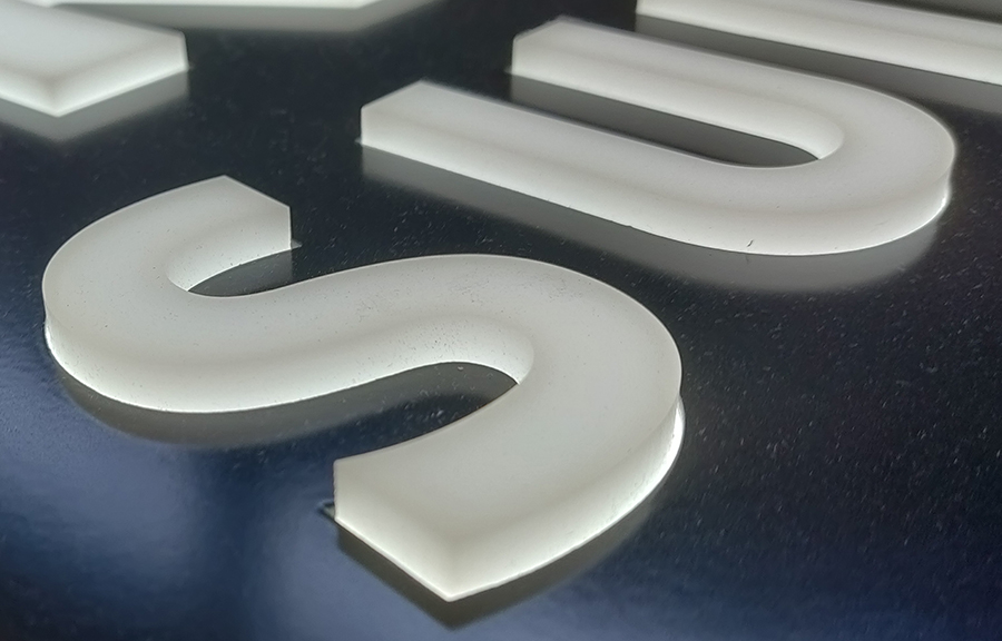 LED灯箱发光字的特点与市场应用分析