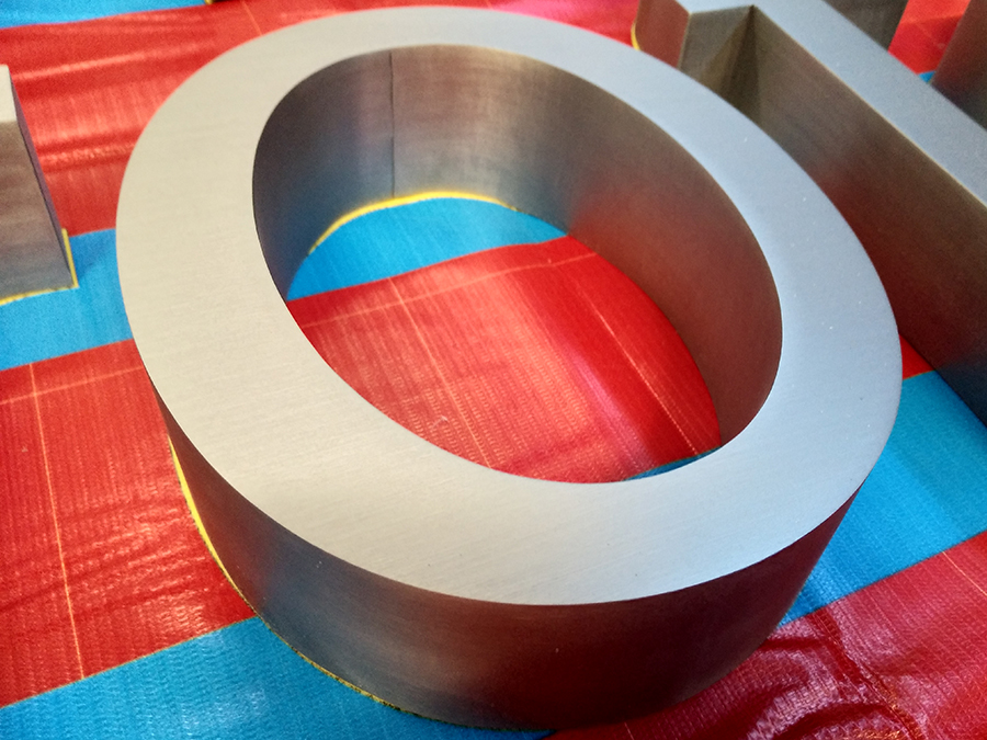 精品不锈钢发光字制作流程步骤有哪些？