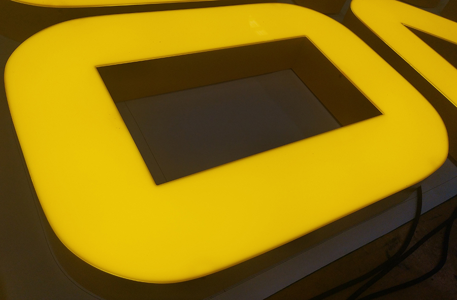 LED树脂发光字制作的主要步骤流程有哪些？