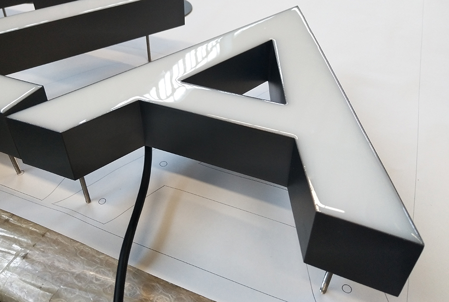 树脂发光字的11大优点是什么？