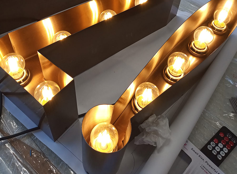 外露发光字的类别和四大特点是什么？