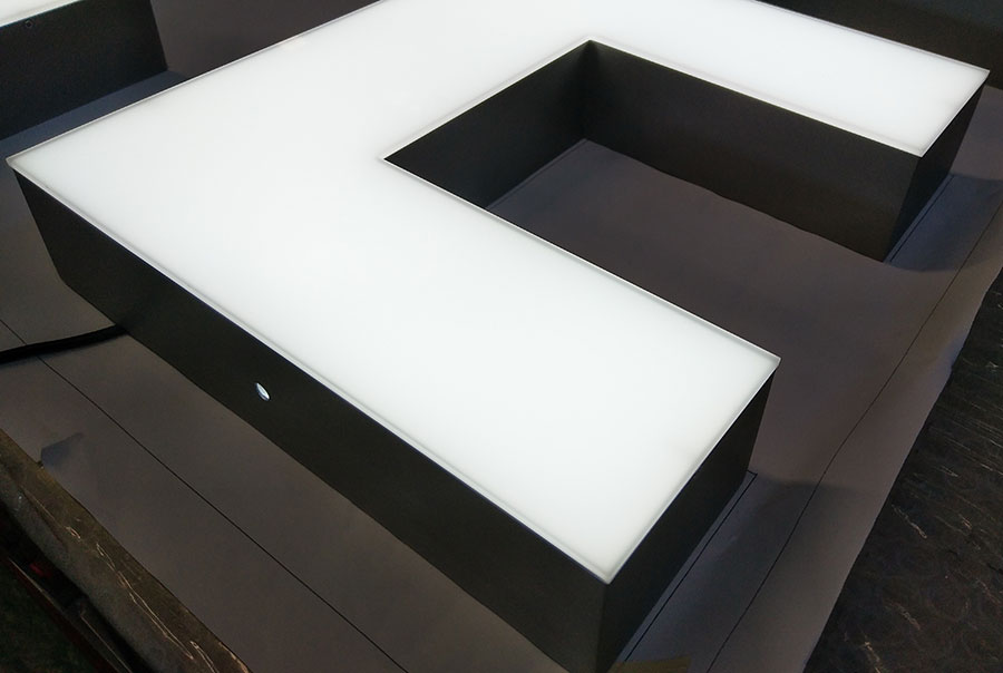 门头广告发光字制作有哪些常见的种类？