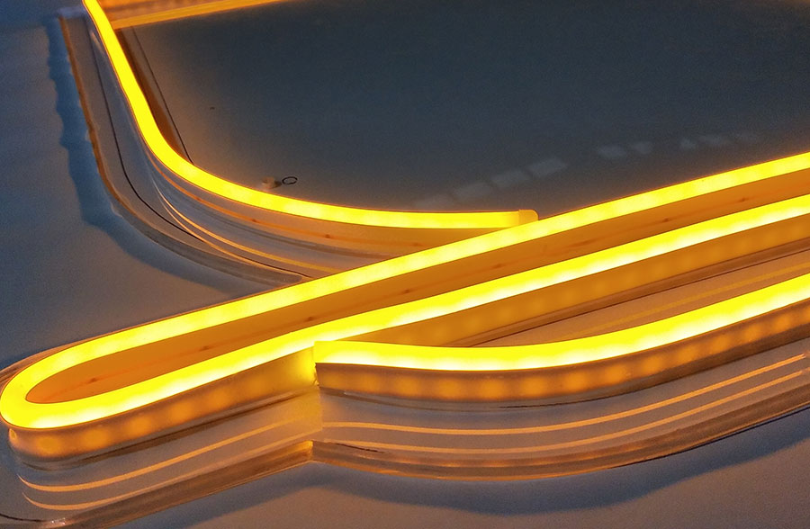 LED发光字选择不同光源种类有哪些依据？