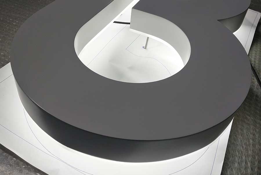 背发光字制作的6个流程步骤