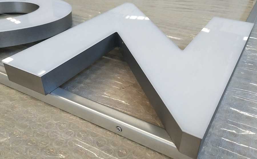 发光字尺寸怎么设置？