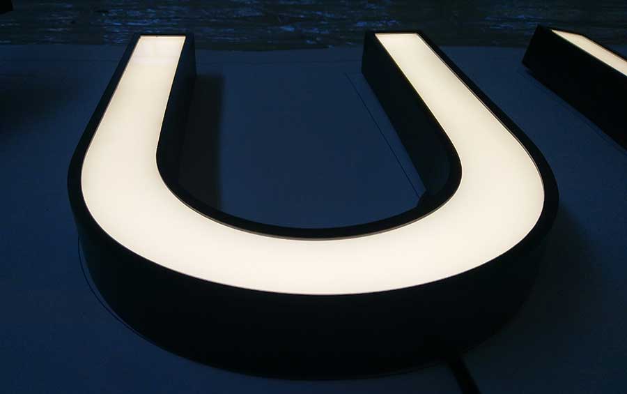 6种常见的门头招牌发光字介绍