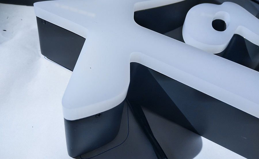 亚克力发光字制作工艺分析