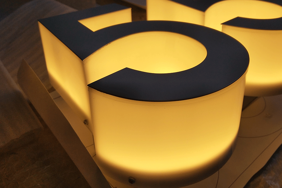 全亚克力发光字的优势特点有哪些？