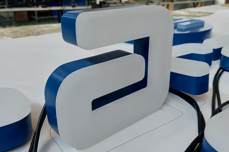 中高端精品店门头发光字可以用哪几种？