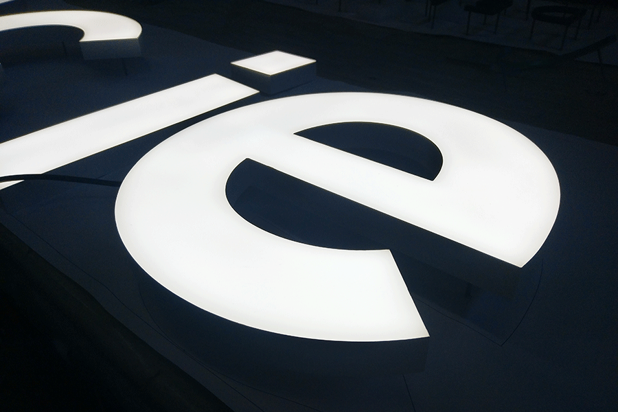 哪种LED发光字亮度效果比较好？