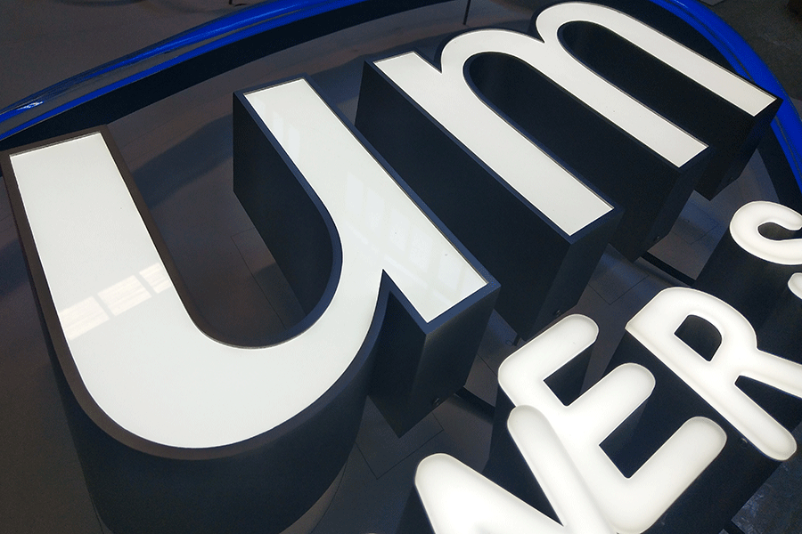 led发光字制作选择哪种材料比较好？