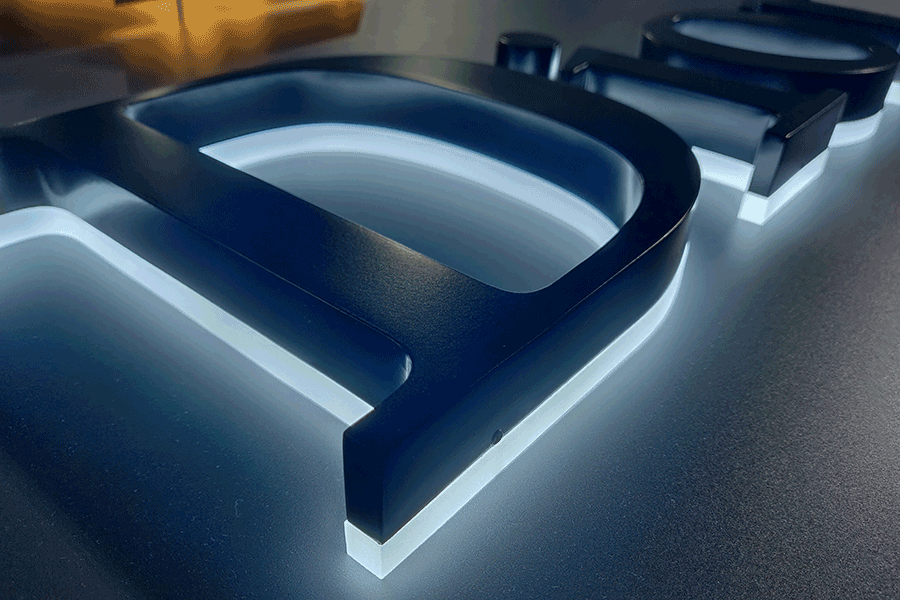 门店招牌发光字设计制作一般采用哪些形式？