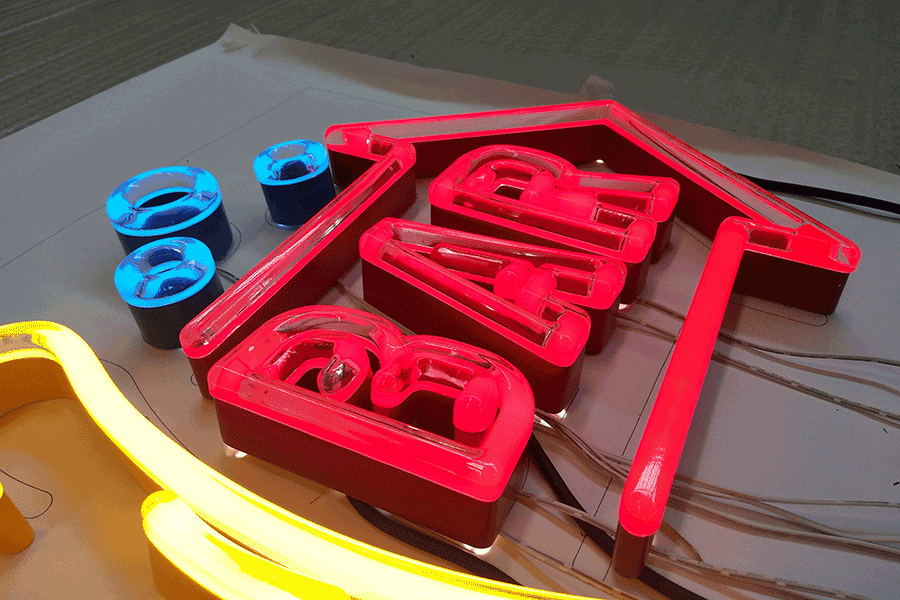 设计制作霓虹发光字有什么优质特点？