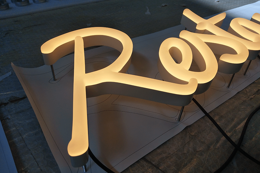 仿霓虹字标识标牌制作有什么特色? 仿霓虹字标识标牌制作有什么特色?