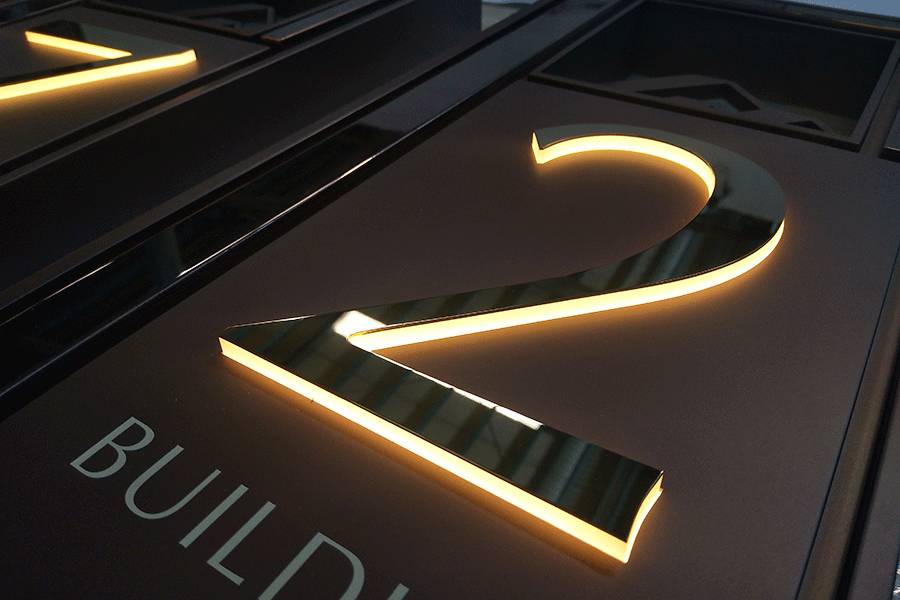 门牌发光字设计制作有什么特征？