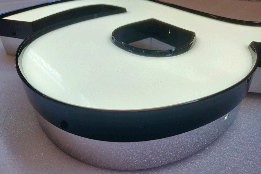 天地盖发光字发光标识制作有哪些特点？