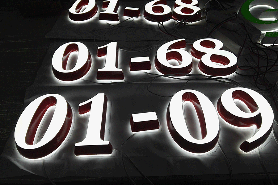 迷你字标识标牌制作有哪些优点？