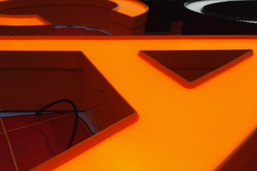 天地盖发光字标识设计制作有哪些特征? 天地盖发光字标识设计制作有哪些特征?