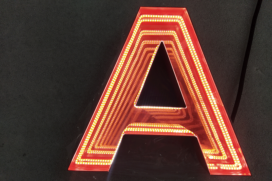 深渊镜发光字发光标识制作有什么特点? 深渊镜发光字发光标识制作有什么特点?