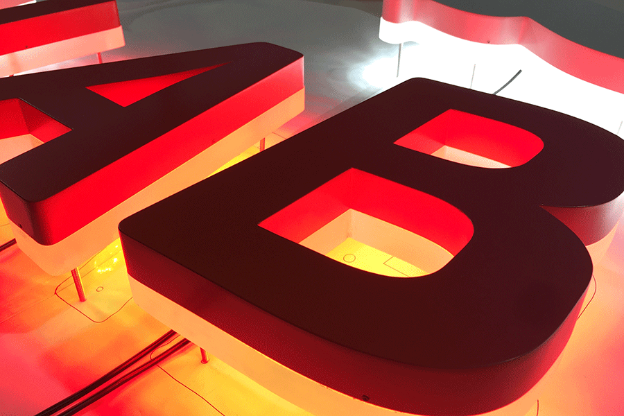 背发光字标识标牌设计制作有哪些特点？