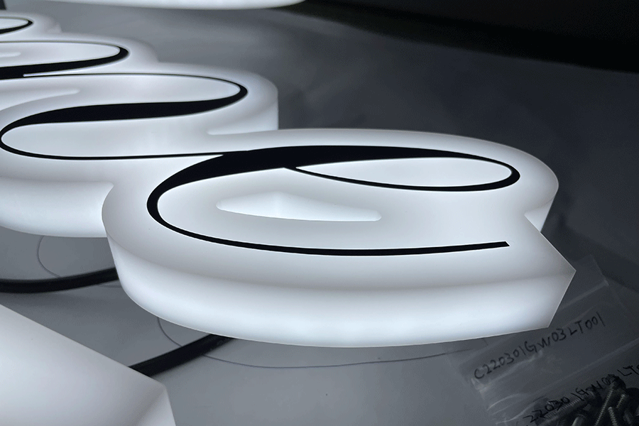 迷你发光字发光标识设计制作有什么特点？